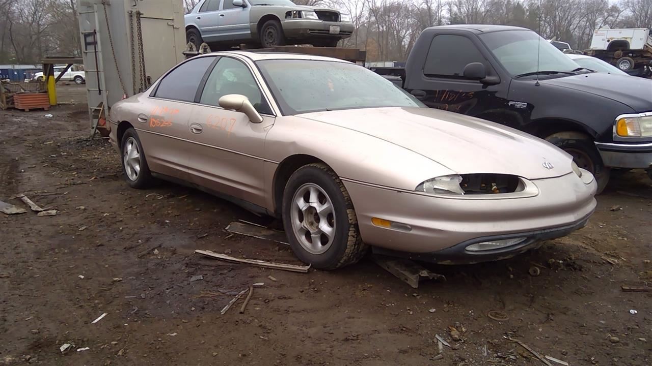 1999 OLDSMOBILE Aurora