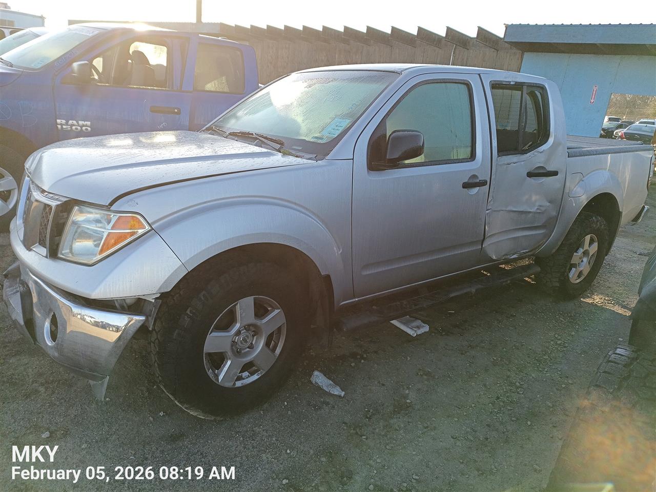 RIGHT FRONT WIPER ARM OEM 2024 NISSAN FRONTIER 28886ZP00A - Image 4