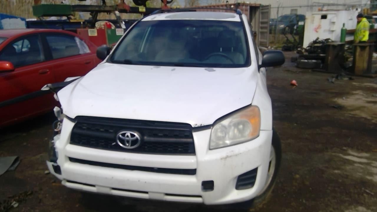 2011 TOYOTA Rav4