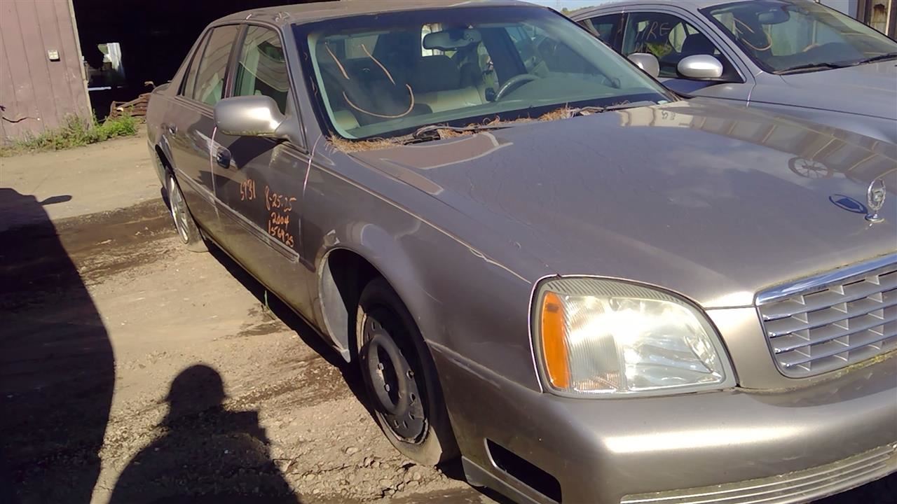 2004 CADILLAC Deville
