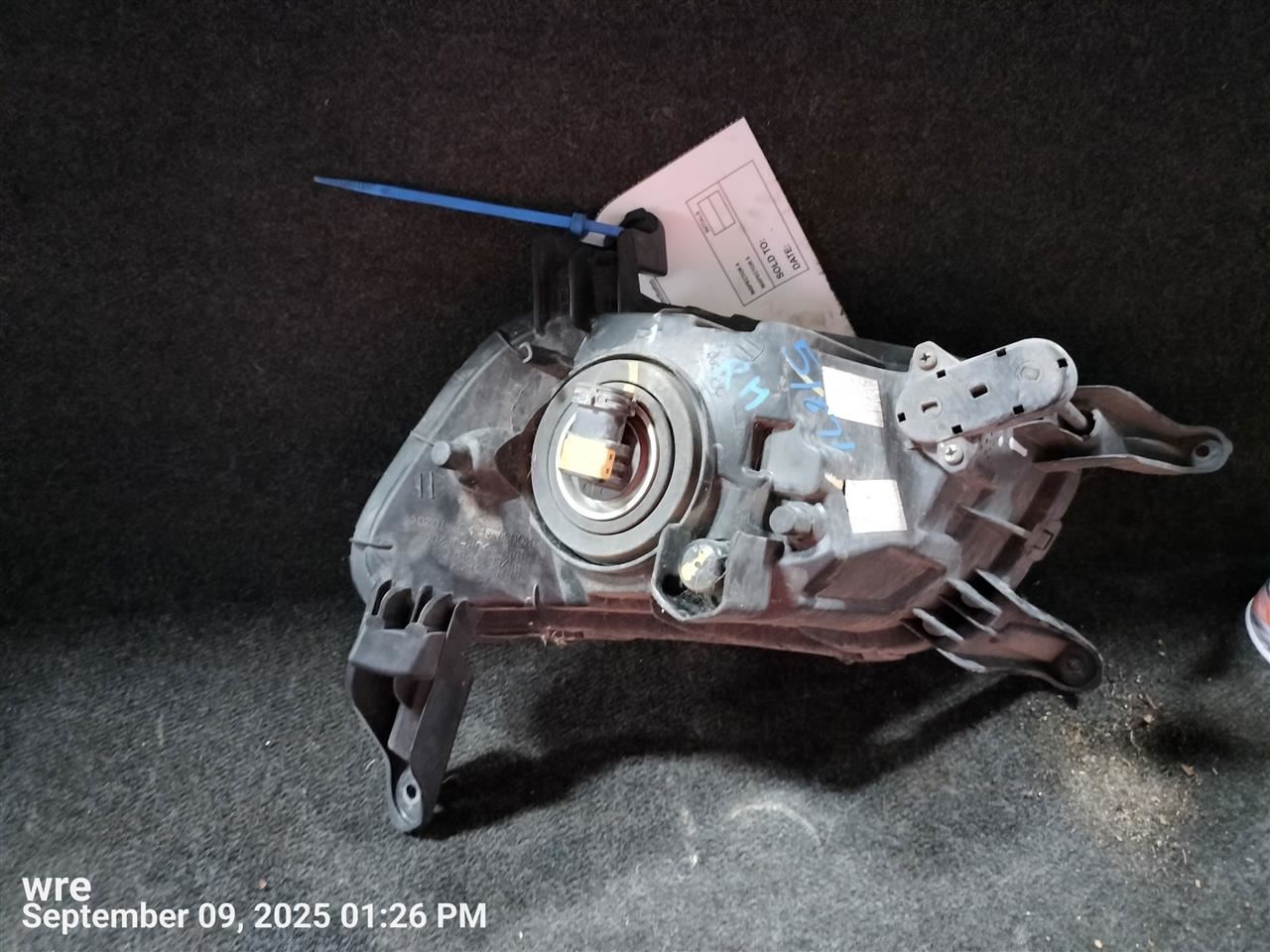 Benzeen Corner/Park Light Fog-driving Fog Lamp VIN 6 Fits 14-15 OPTIMA 6788433 - Image 1