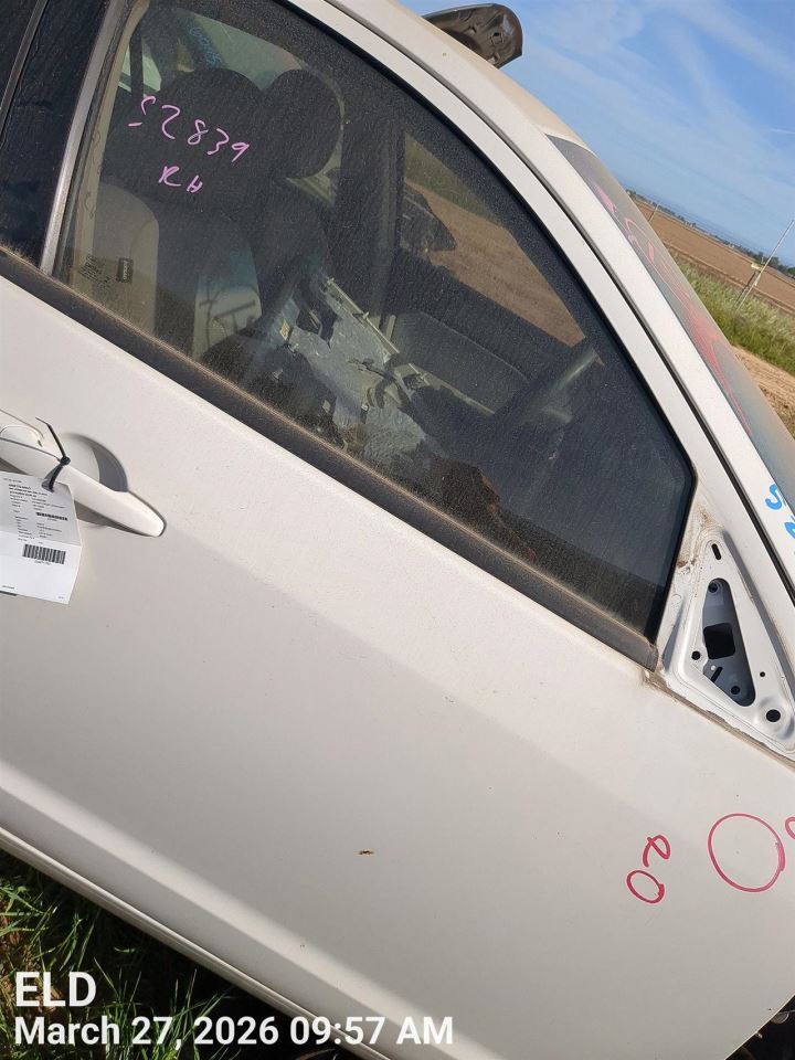 RIGHT WHT FRONT DOOR ASSEMBLY OEM 06-12 FORD FUSION - Image 3