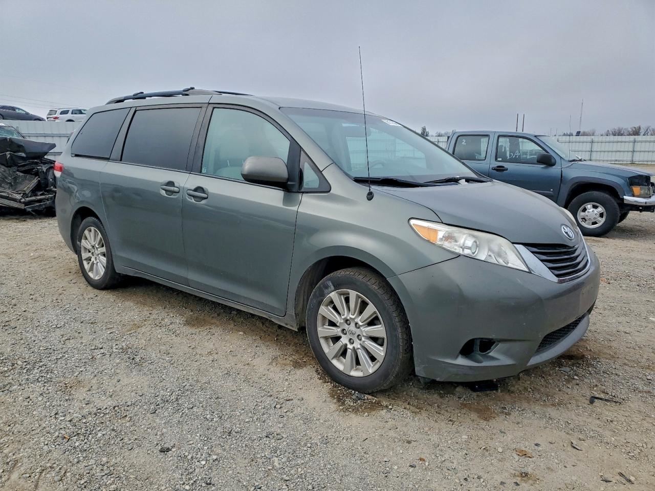 RIGHT TAN HEADREST OEM 2013 TOYOTA SIENNA - Image 4