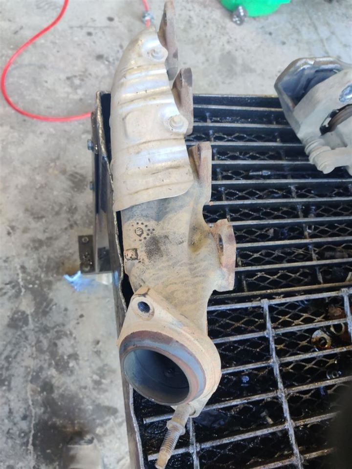 RIGHT EXHAUST MANIFOLD OEM 09-10 FORD F150 1YR WRNTY - Image 1