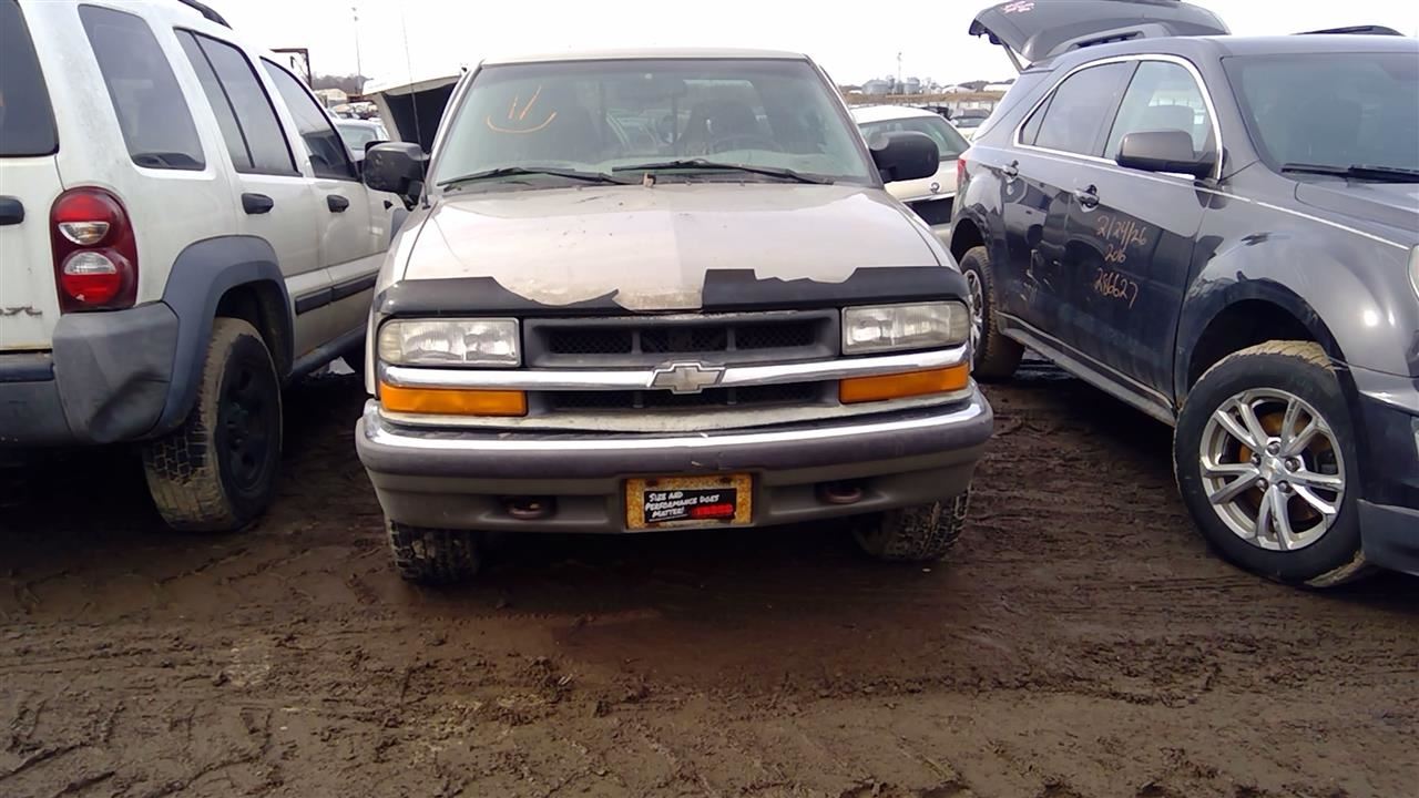 2000 CHEVROLET S10Pickup