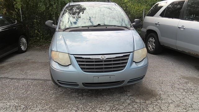 2005 CHRYSLER Town and Country