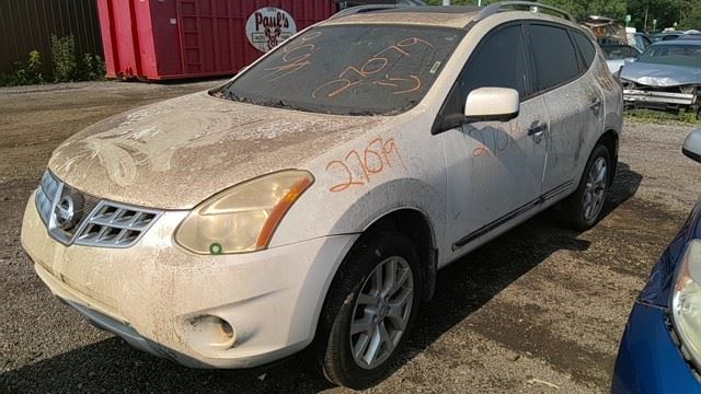 2013 NISSAN Rogue