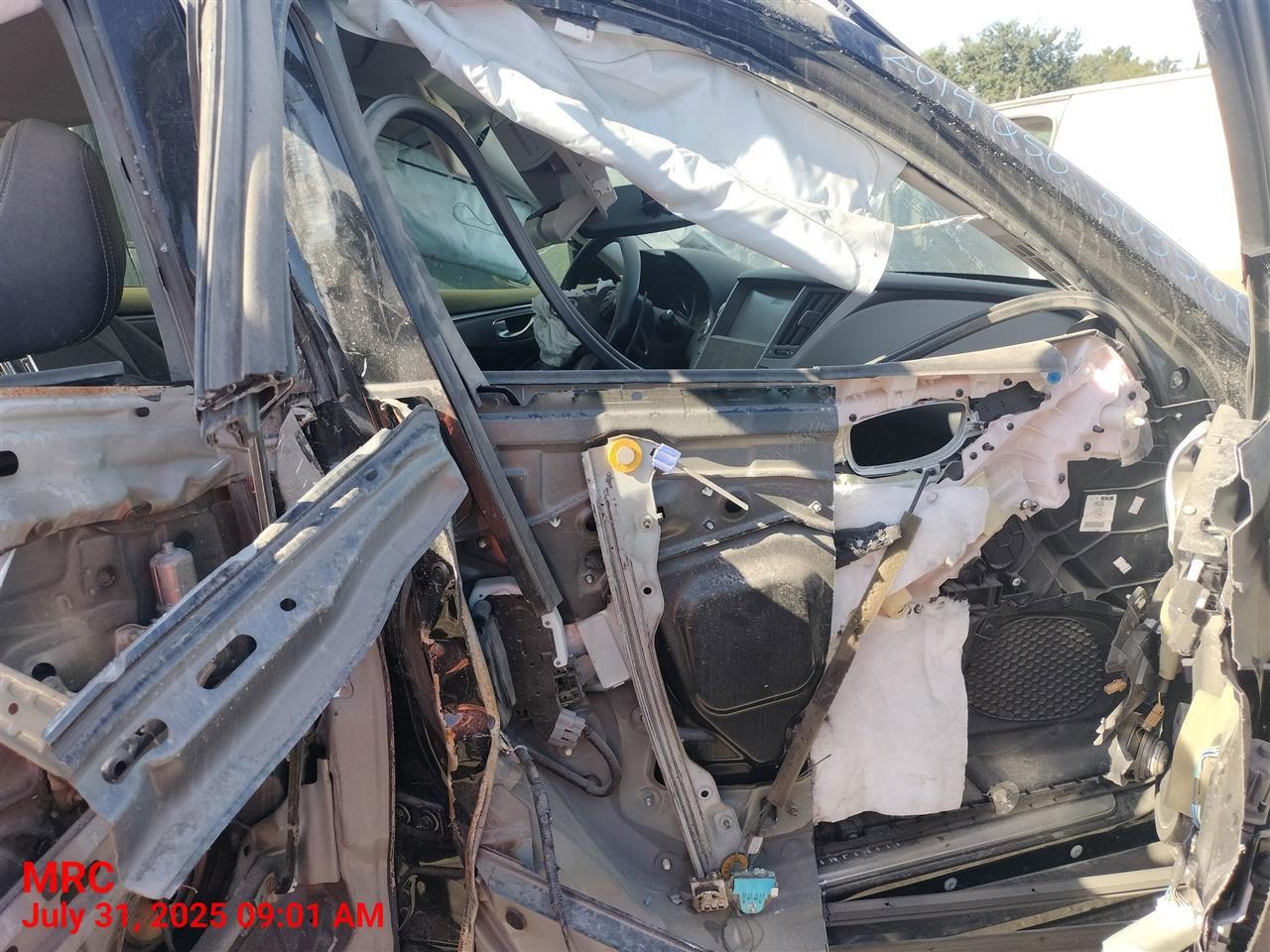 RIGHT FRONT SEAT BELT OEM 14-17 INFINITI Q50 868844HB0A - Image 1