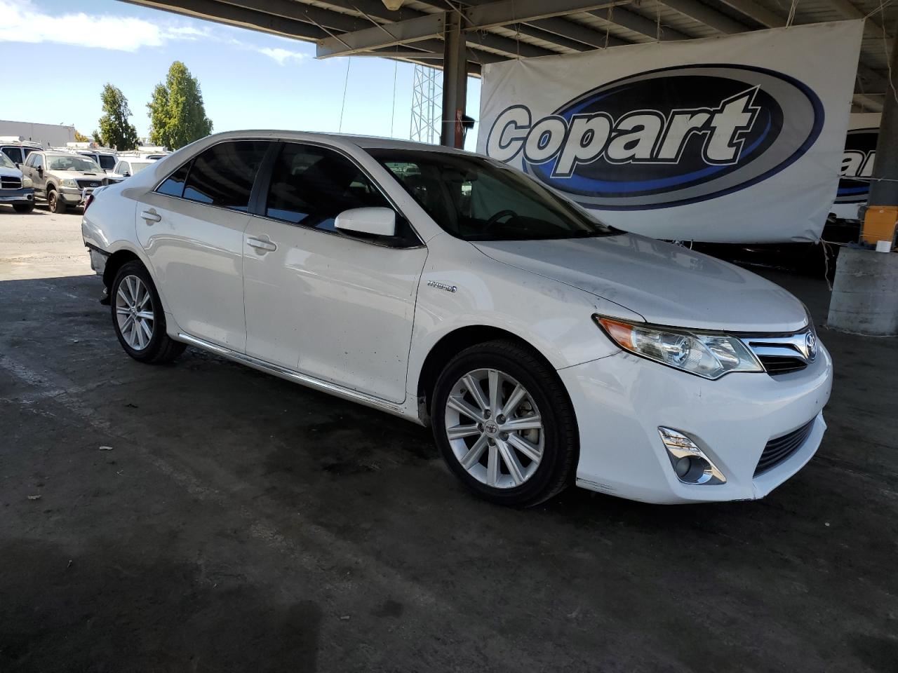 Passenger Right Headlight Chrome Trim Fits 12-14 CAMRY 7956475 - Image 4
