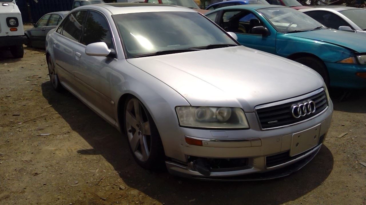 2004 AUDI A8