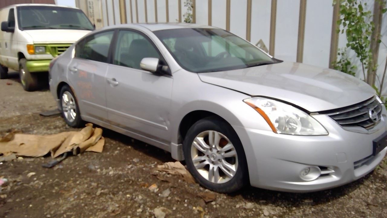 2011 NISSAN Altima