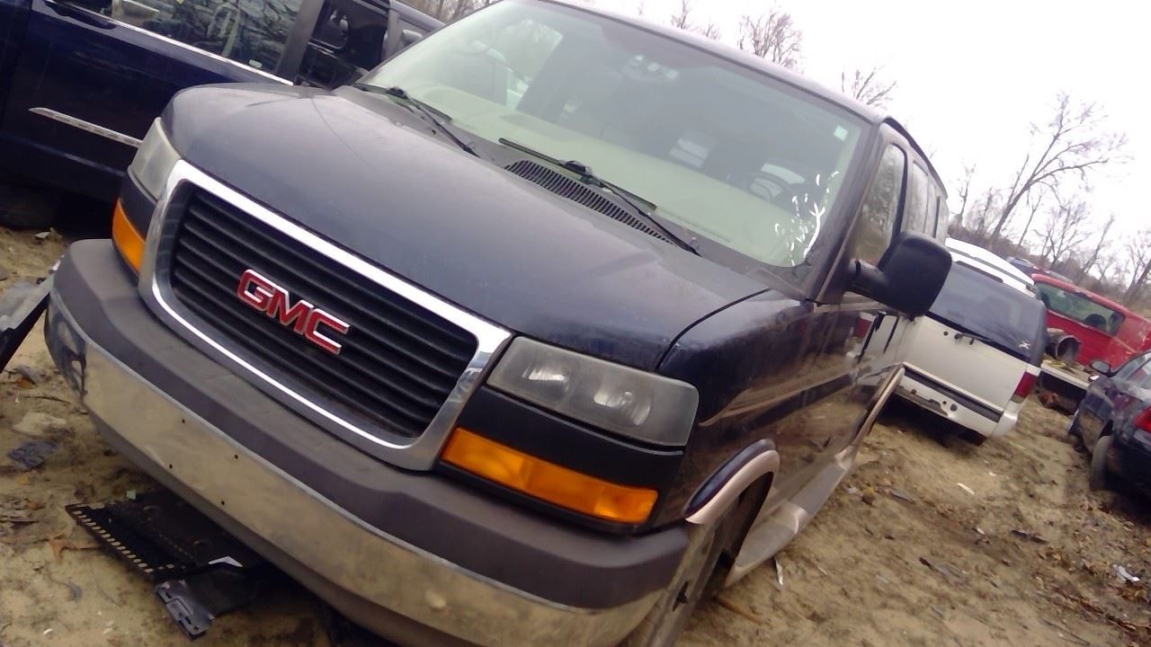 2005 GMC Savana
