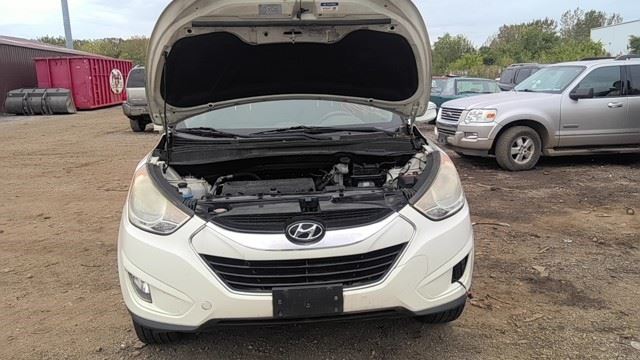 2012 HYUNDAI Tucson