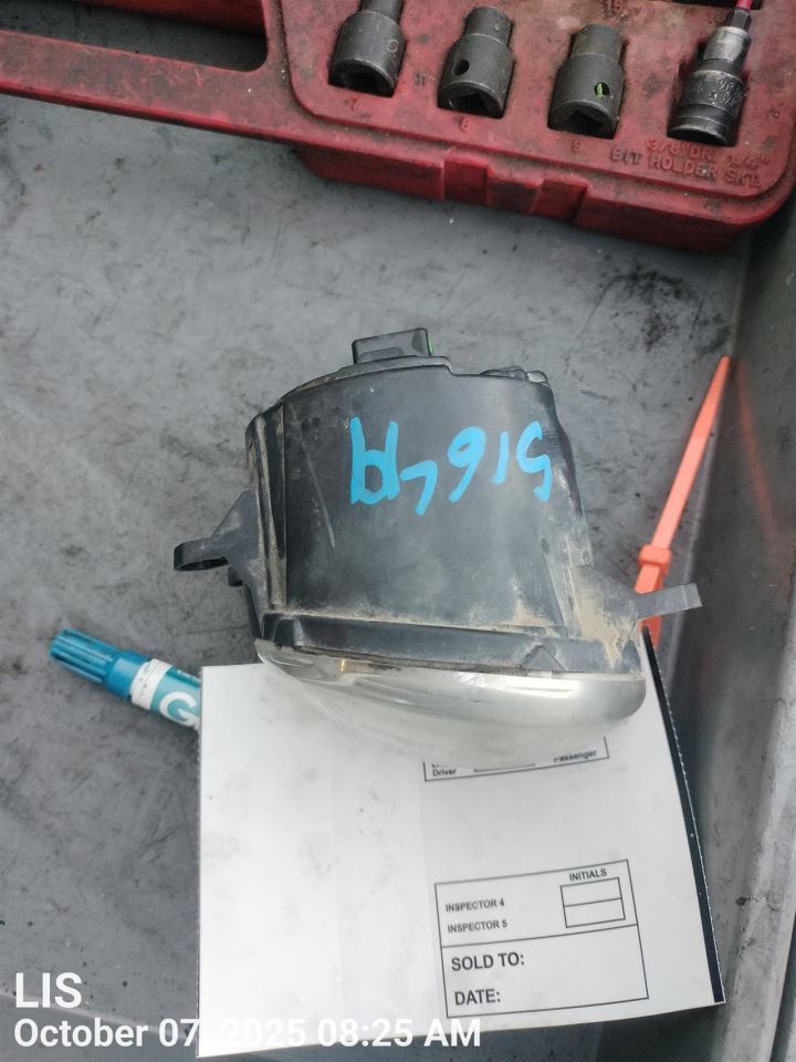 Passenger Corner/Park Light Fog-driving Bumper Mounted Fits 12-21 TACOMA 6469957 - Image 3