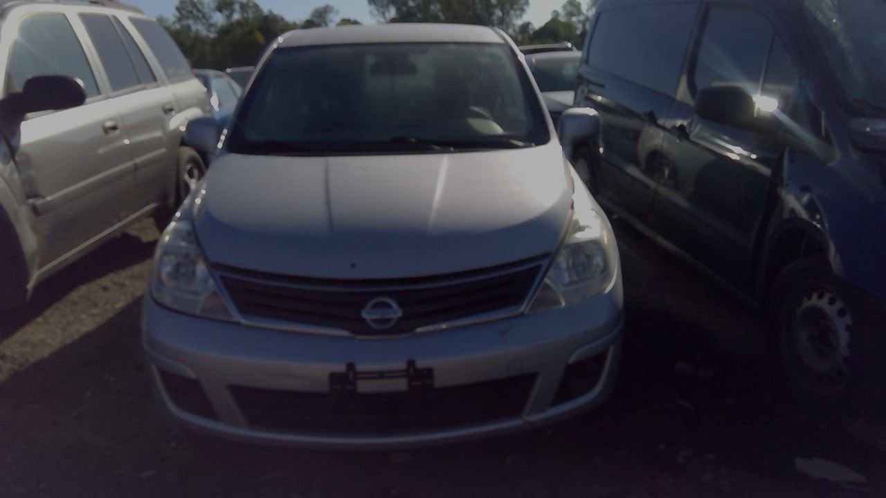 2012 NISSAN Versa