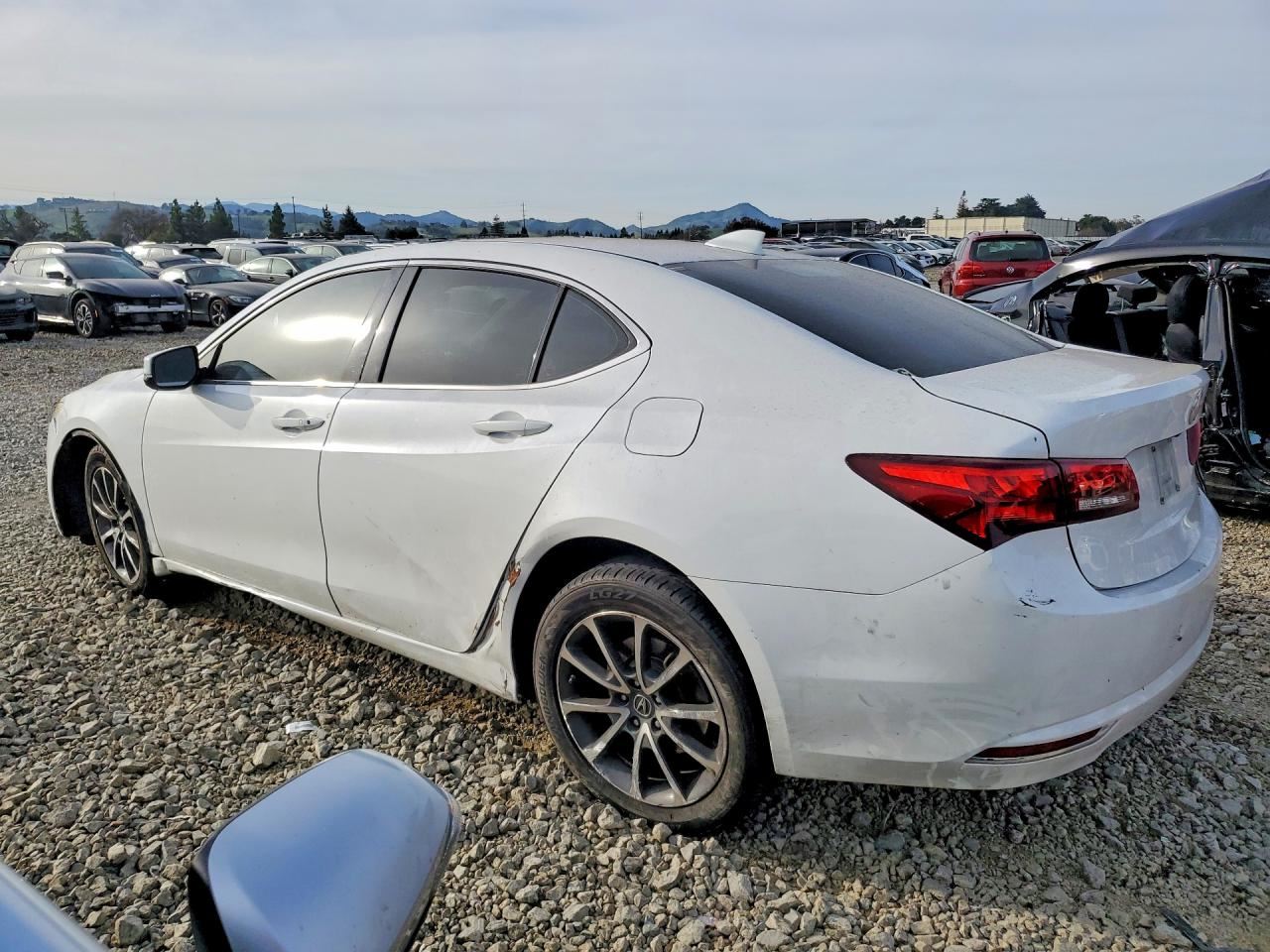 TLX       2016 Headrest 11322035 - Image 3