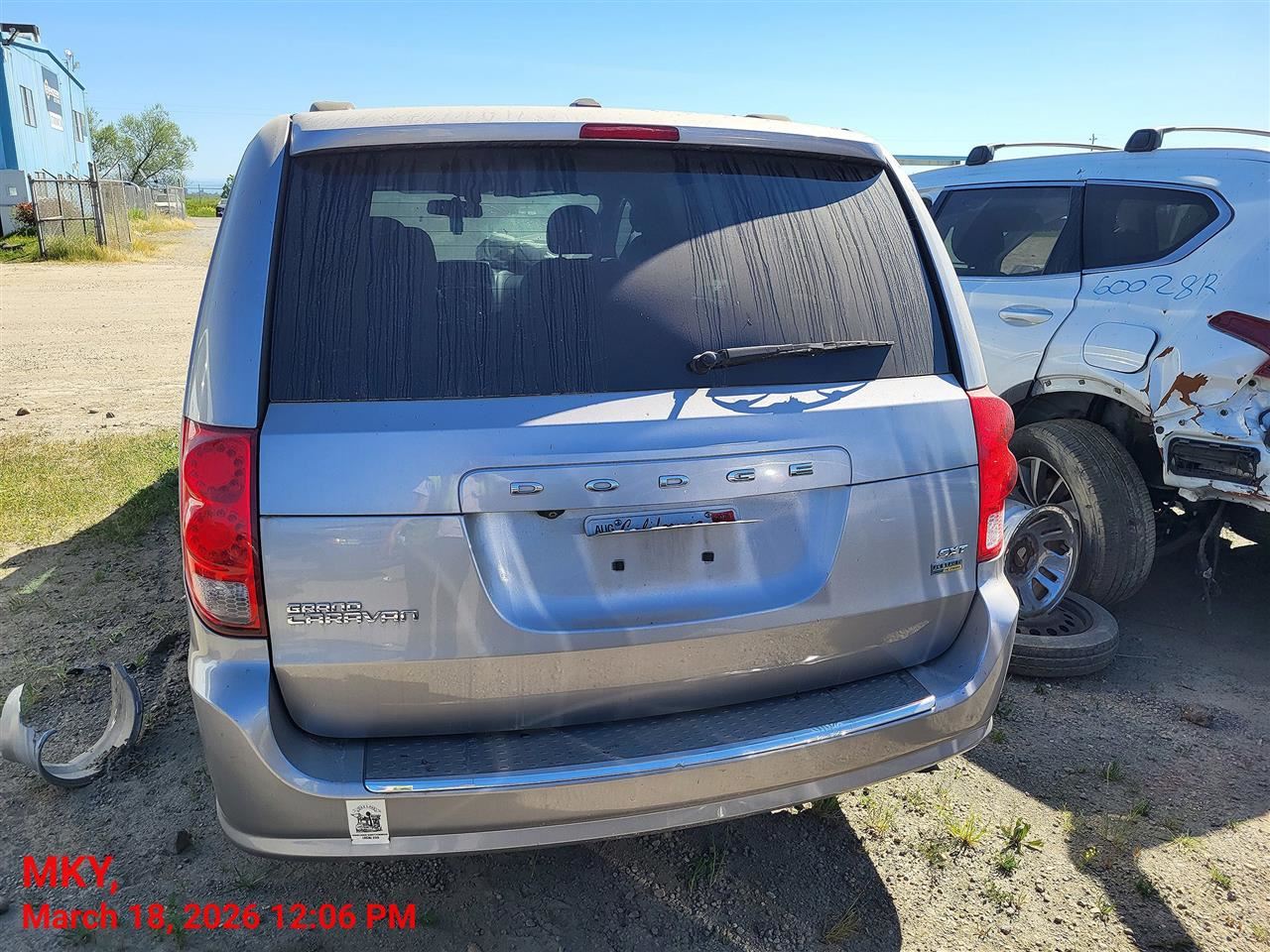 LEFT BLK FRONT HEADREST OEM 2013 DODGE CARAVAN 1UQ97DX9AA - Image 2