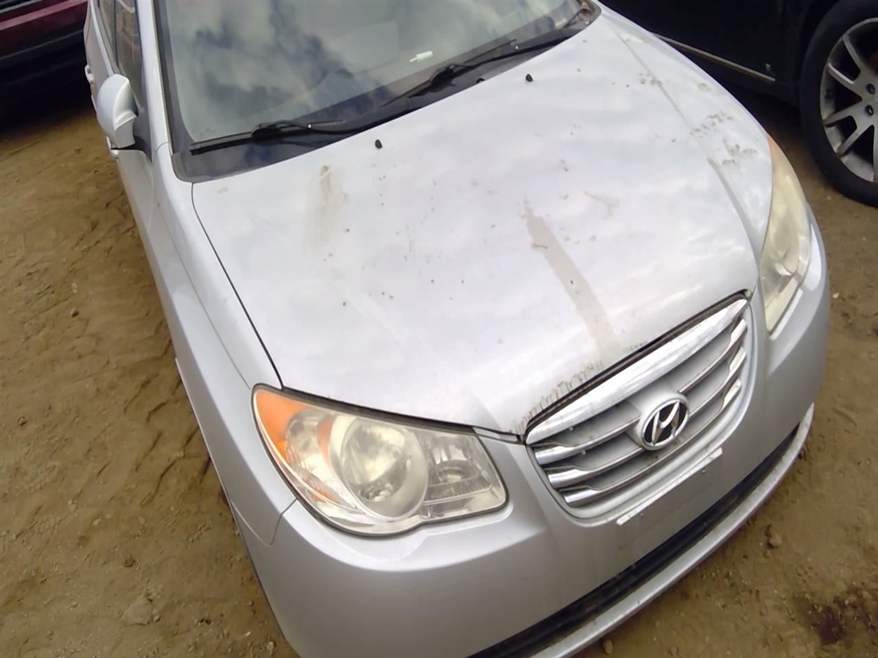 2010 HYUNDAI Elantra
