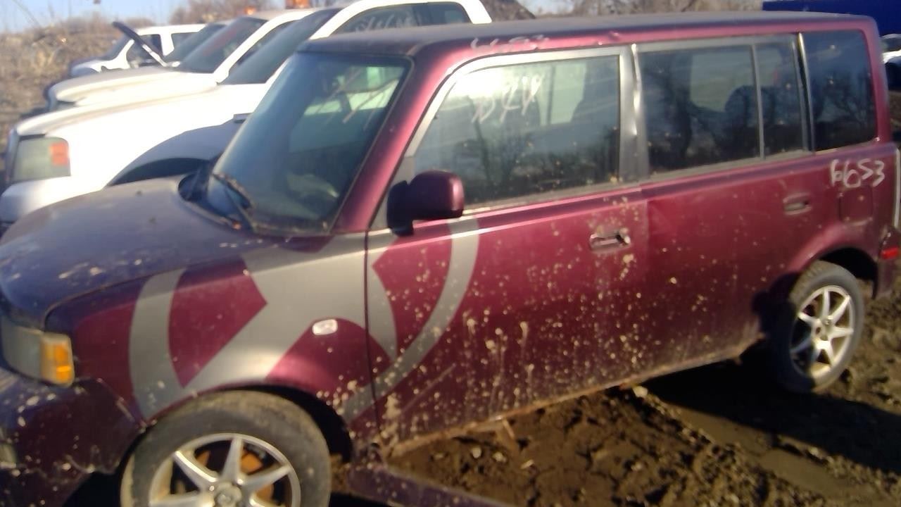 2005 TOYOTA Scion xB