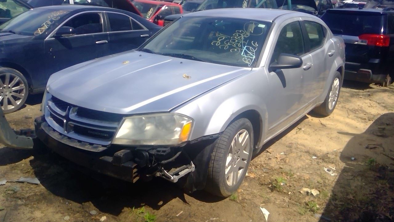 2011 DODGE Avenger