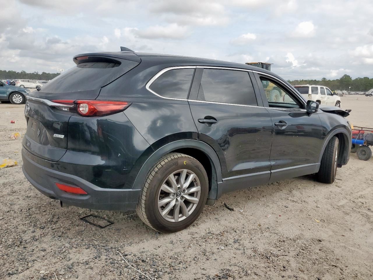 CX-9 2016 Dash Wire Harness 8656509 - Image 3