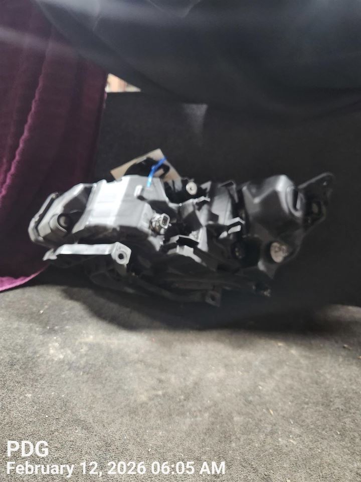 RIGHT HEADLAMP ASSEMBLY OEM 16-21 HONDA CIVIC 1YR WRNTY 33100TBAA11 - Image 4