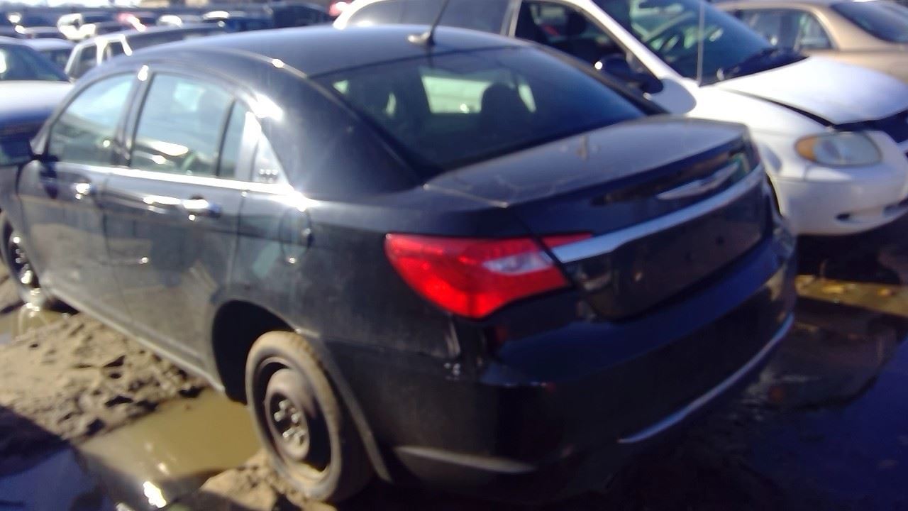 2014 CHRYSLER 200