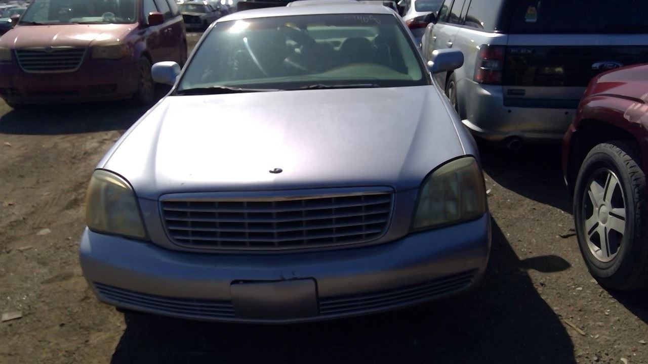 2004 CADILLAC Deville