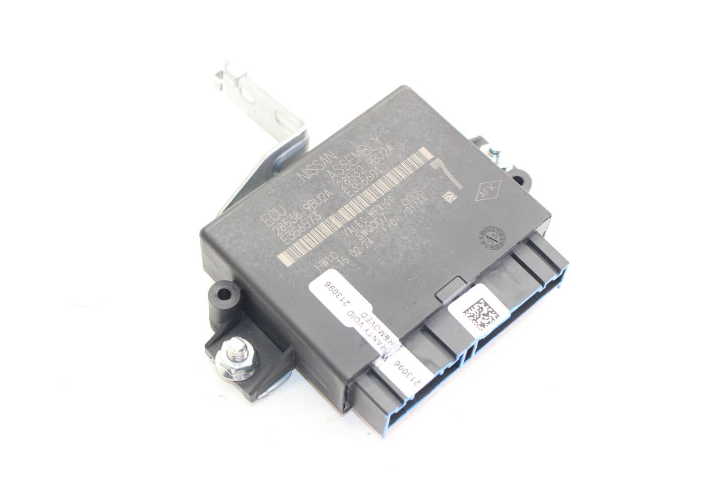 リクエスト 2021-2022 NISSAN ROGUE OEM REAR PARK ASSIST AID SONAR