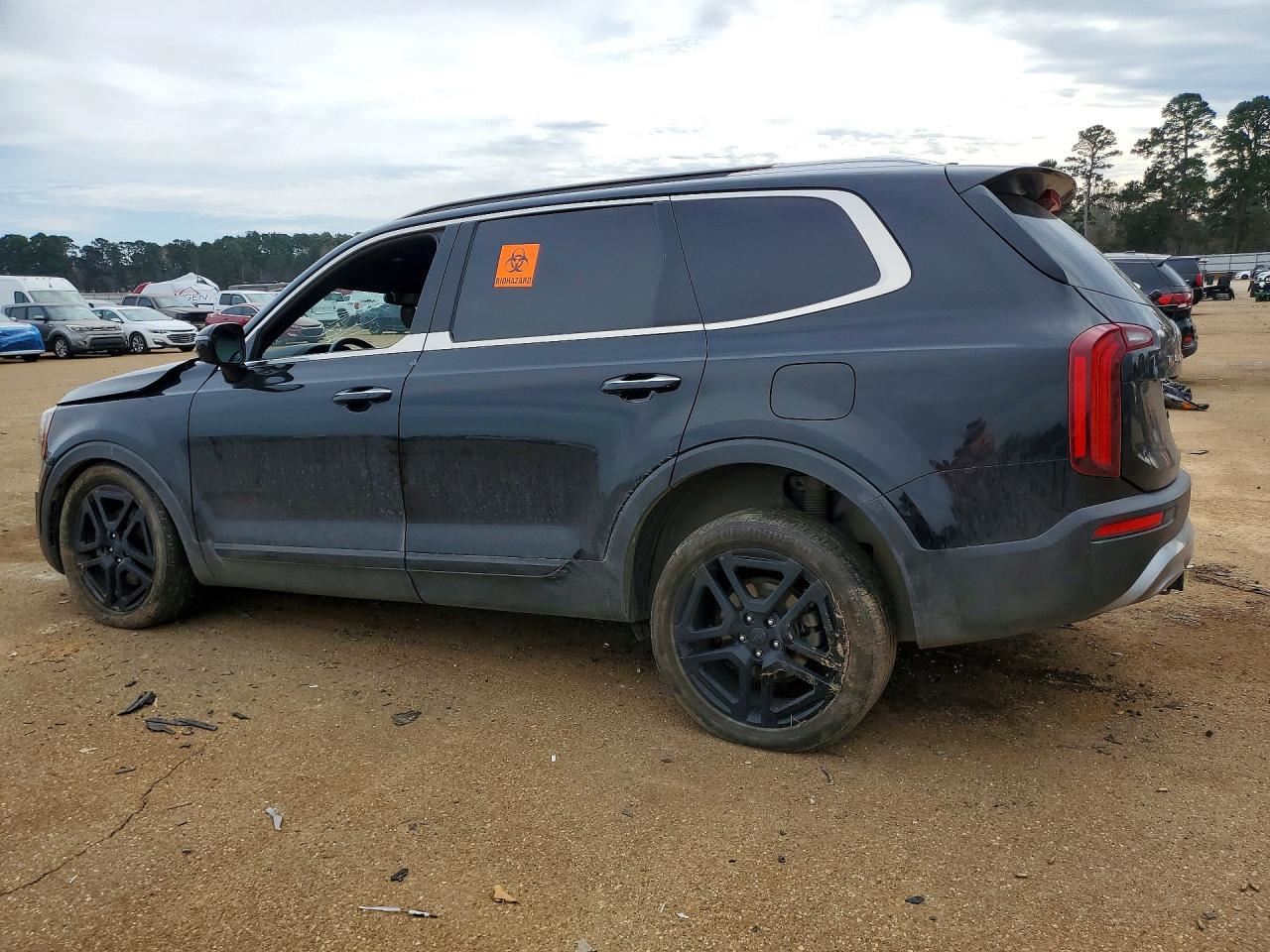 LEFT BLK FRONT HEADREST OEM 2021 KIA TELLURIDE - Image 3