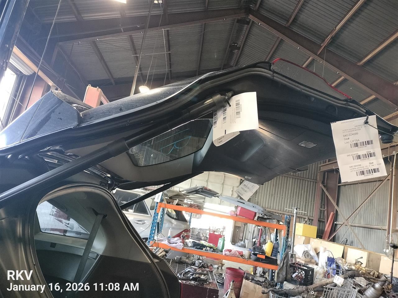 Benzeen RV 1999 Lid Motor Pull Down 9005196 - Image 1