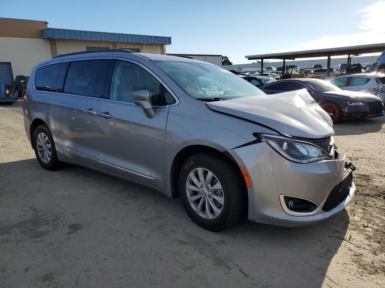 PACIFICA 2017 Third Seat Station Wagon Van 6734701 - Image 4