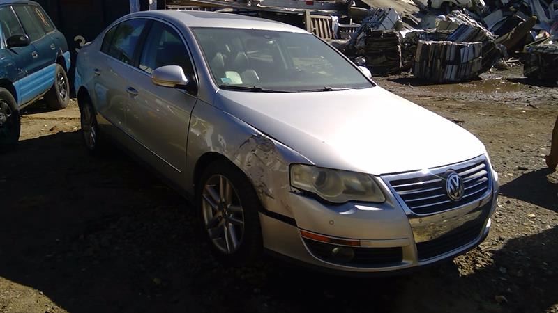 2008 VOLKSWAGEN Passat