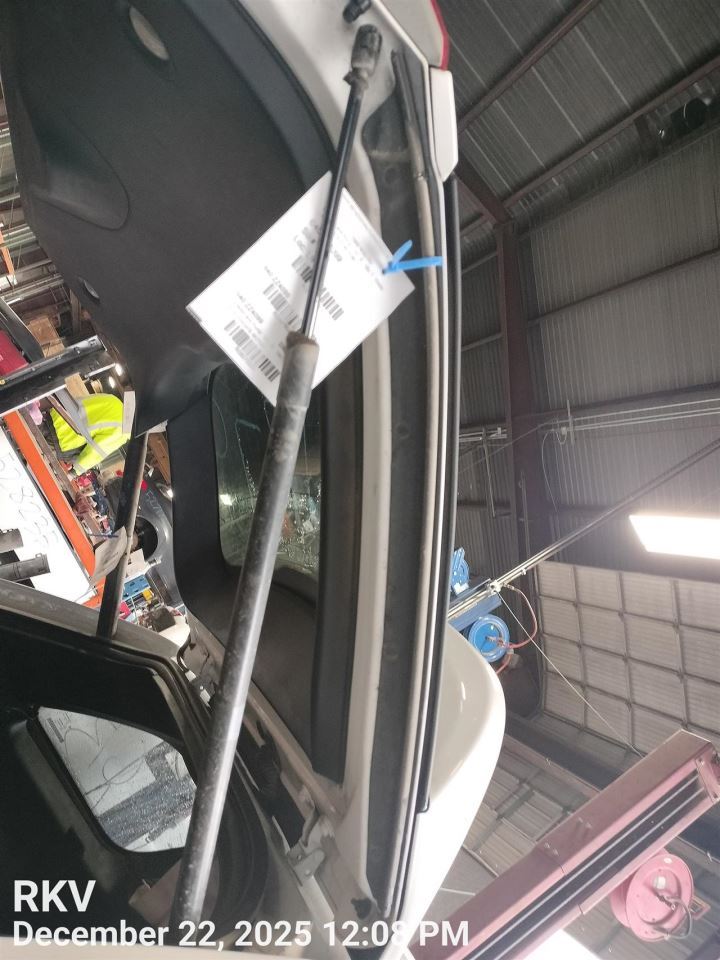 Benzeen RV 1999 Lid Motor Pull Down 8075580 - Image 1