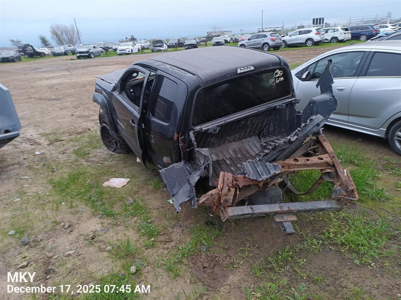 EXHAUST MUFFLER ONLY OEM 2012 TOYOTA TACOMA 174300P010 - Image 2