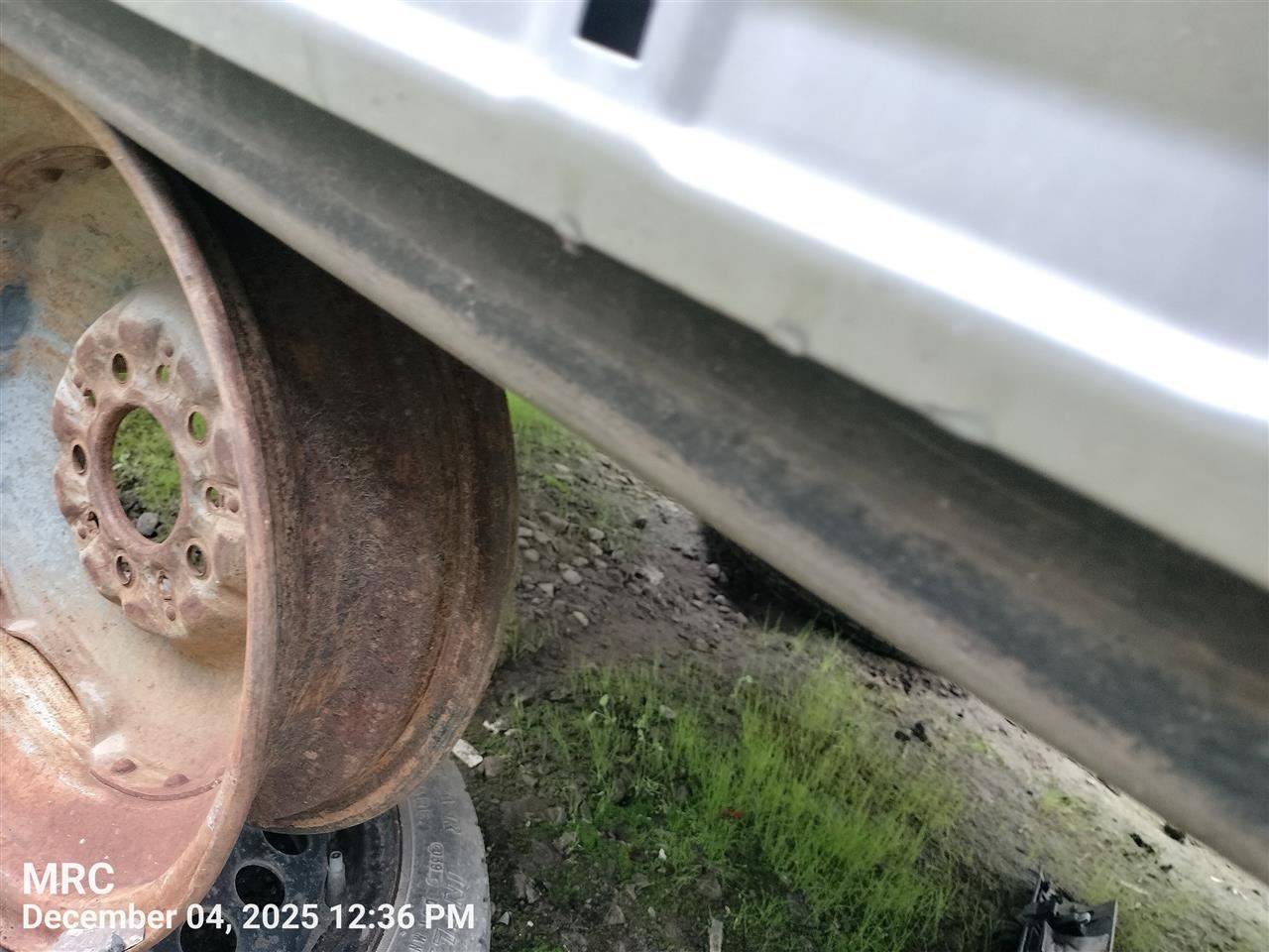 RIGHT RED ROCKER PANEL MOULDING OEM 2019 KIA SORENTO 87752-C6000 - Image 3