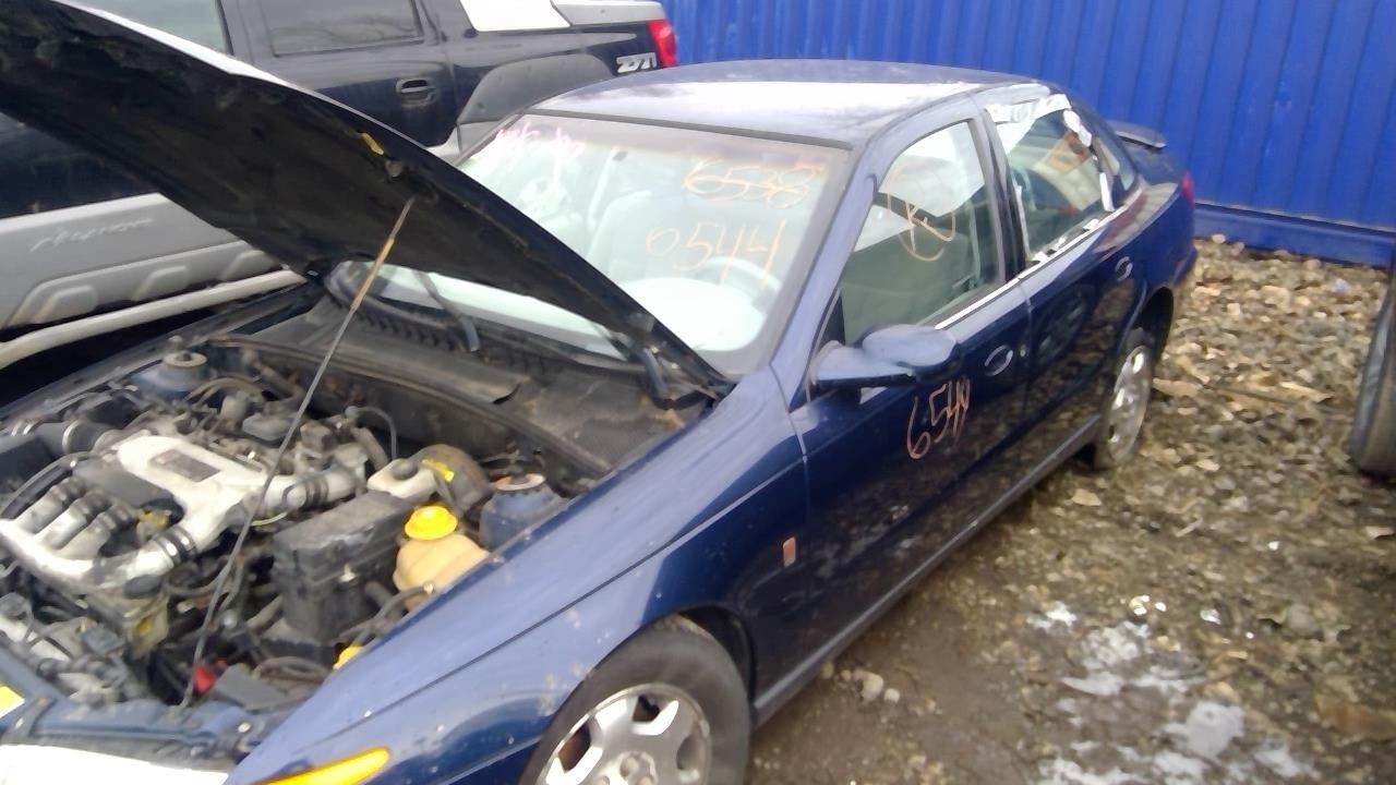 2001 SATURN LS2