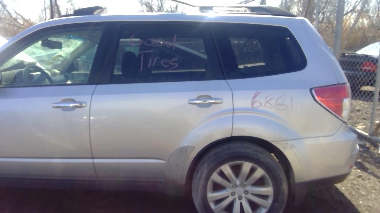 2011 SUBARU Forester