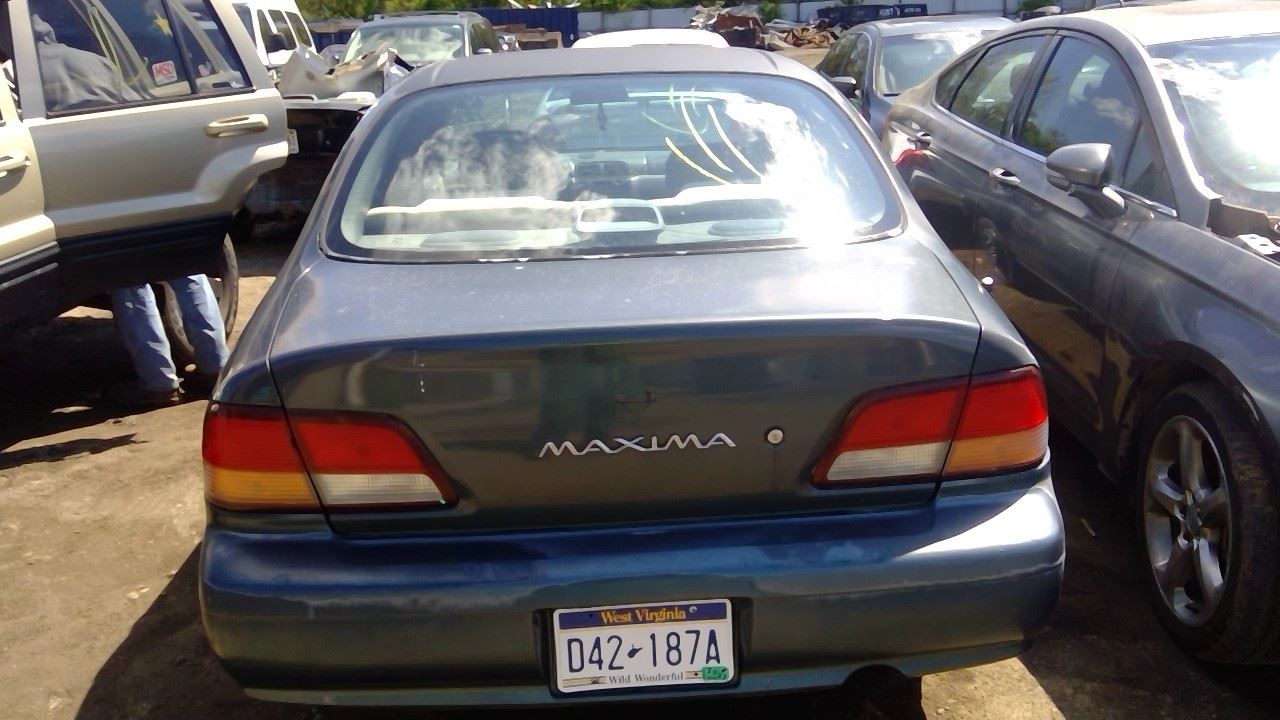 1997 NISSAN Maxima
