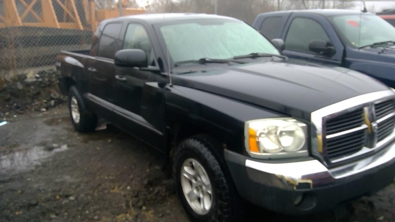 2005 DODGE Dakota