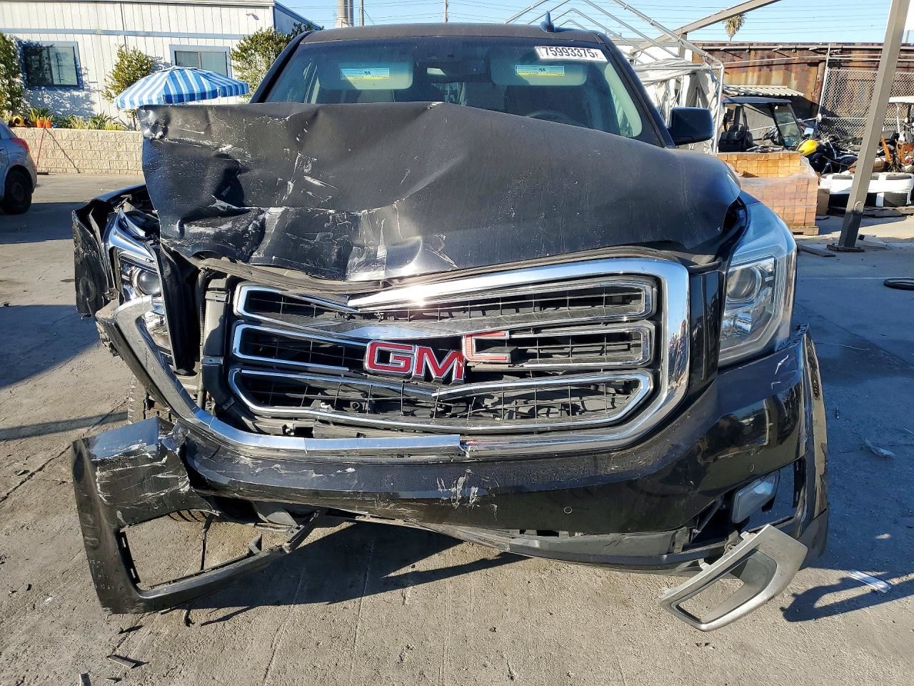 RIGHT BLK FRONT HEADREST OEM 2019 GMC YUKON 23174189 - Image 5