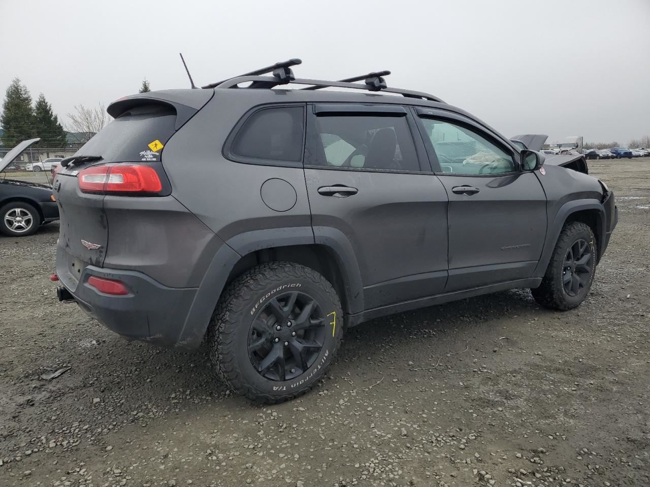 RIGHT BLK FRONT HEADREST OEM 2017 JEEP CHEROKEE - Image 4