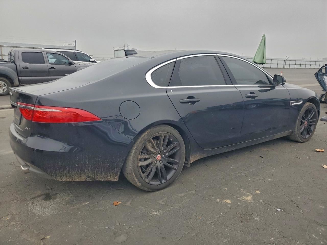 RIGHT FRONT WIPER ARM OEM 2023 JAGUAR XF T4N1183 - Image 3