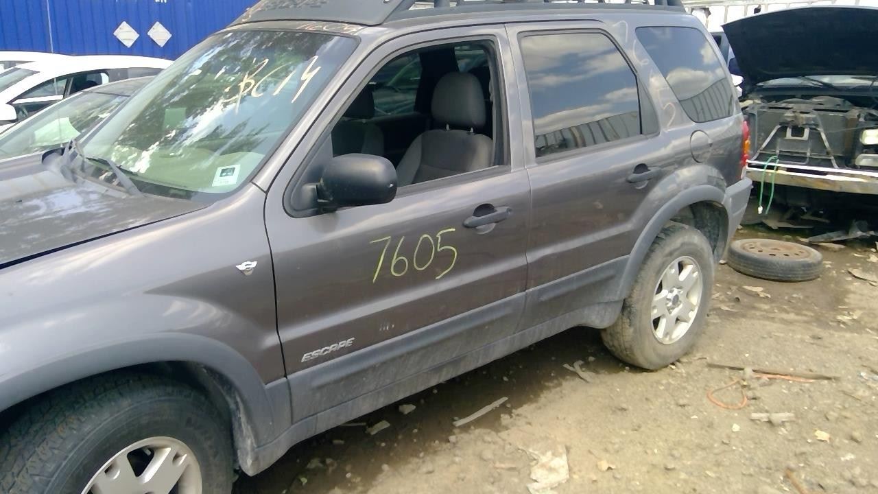 2002 FORD Escape