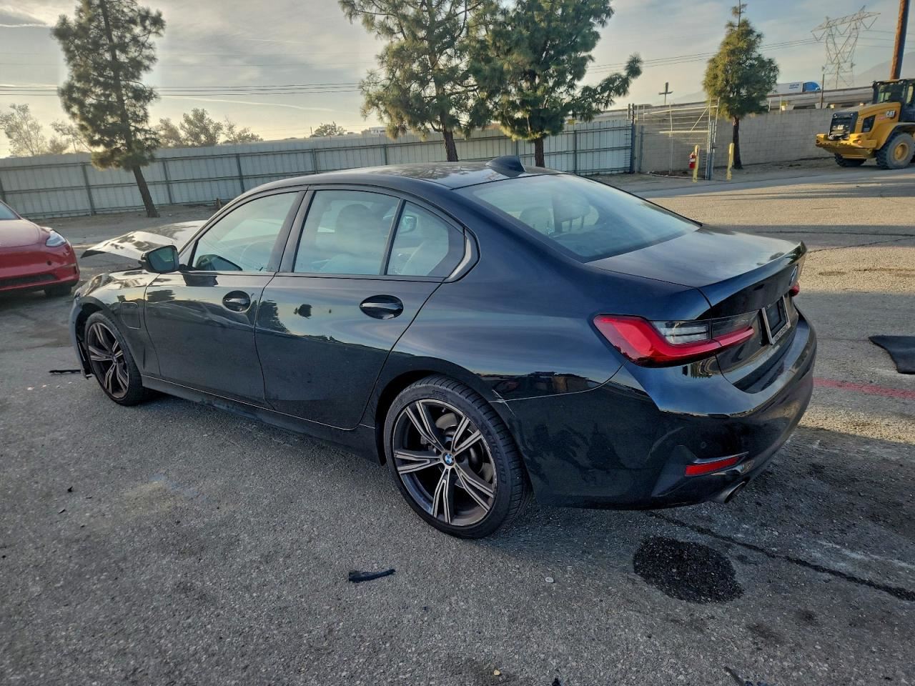 RIGHT TAN FRONT HEADREST OEM 2020 BMW 330E 52 10 7 470 250 - Image 3