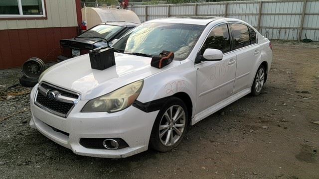 2013 SUBARU Legacy