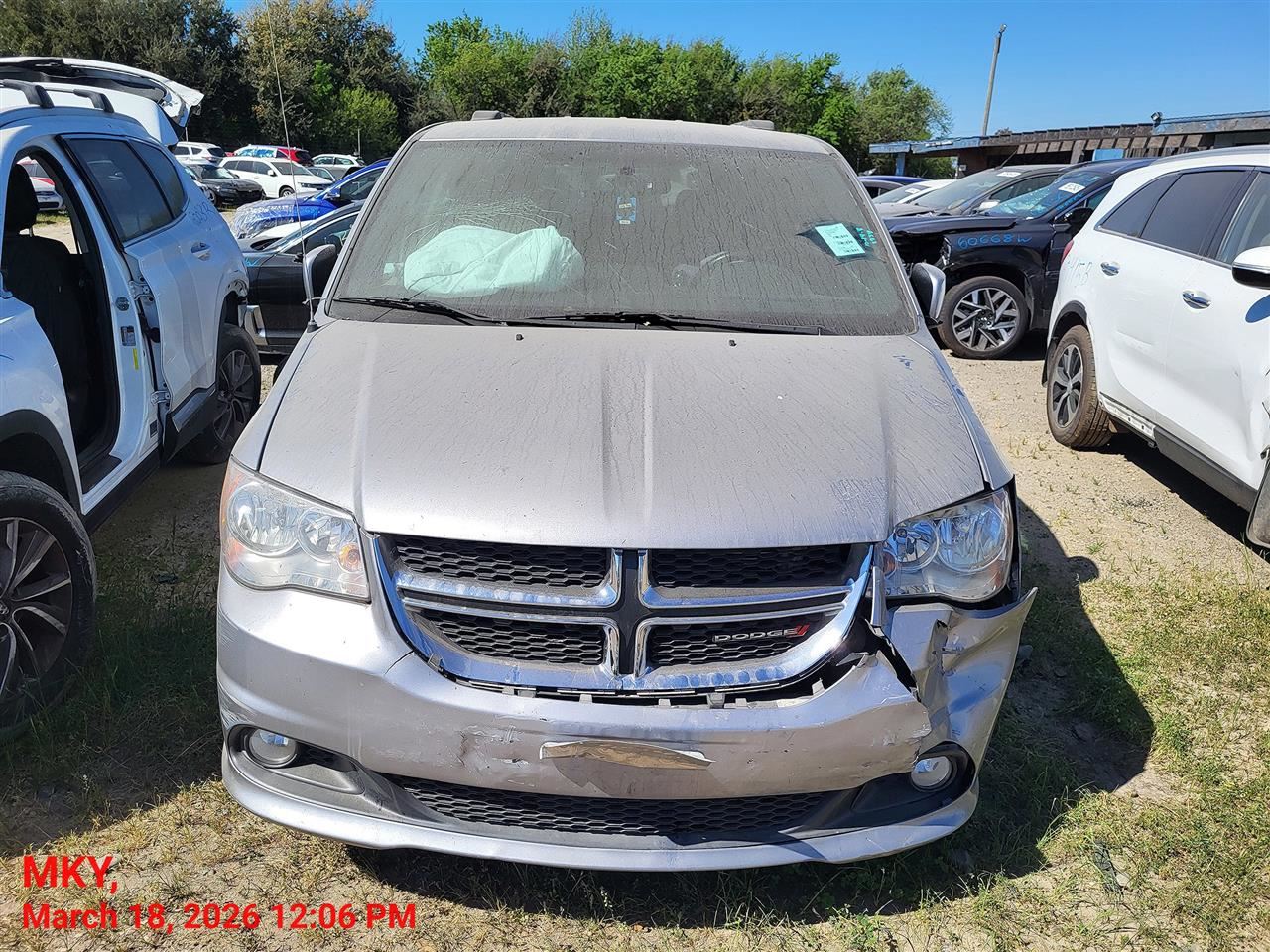 LEFT BLK FRONT HEADREST OEM 2013 DODGE CARAVAN 1UQ97DX9AA - Image 4