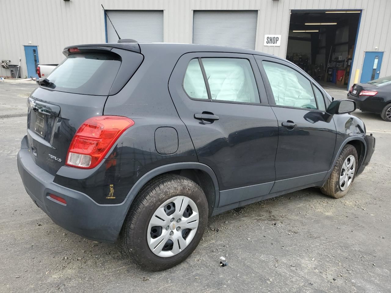 RIGHT BLK FRONT HEADREST OEM 2015 CHEVROLET TRAX - Image 4