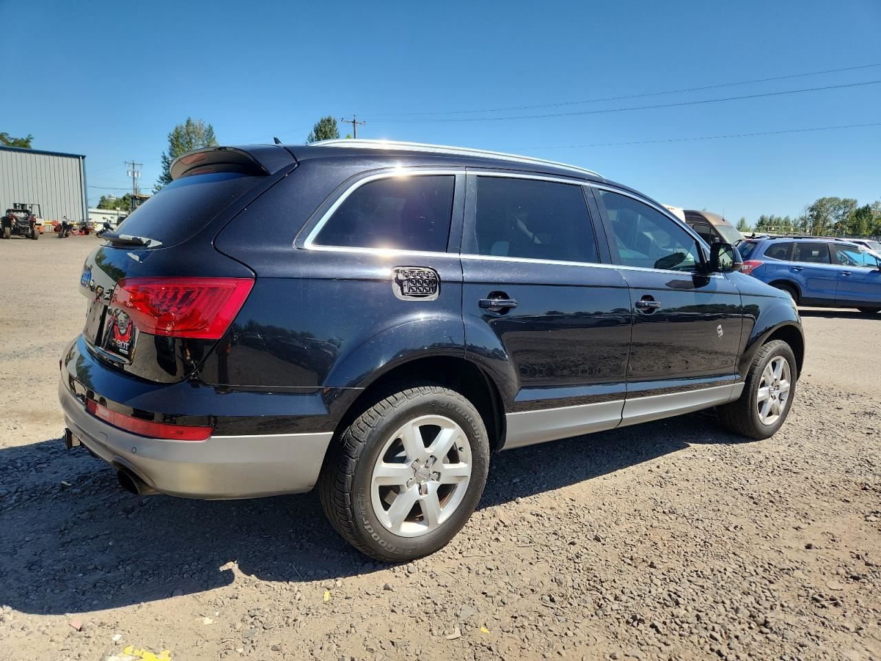 RIGHT BLK HEADREST OEM 2012 Q7 AUDI 4L0 883 901 AE 38M - Image 3