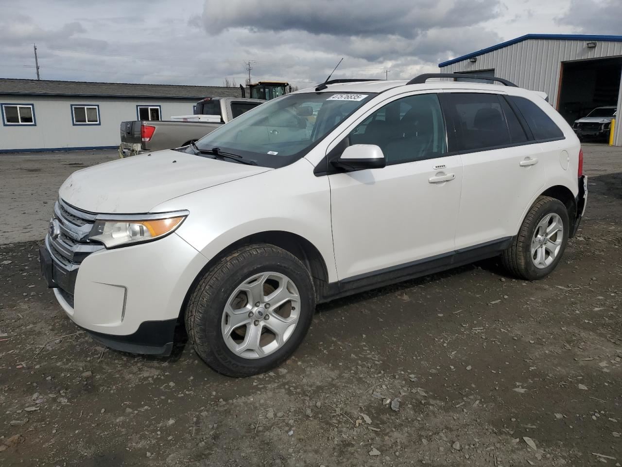 RIGHT BLK FRONT HEADREST OEM 2013 FORD EDGE - Image 2